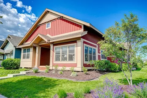 4082 Monarch Ln N, Lake Elmo, MN 55042