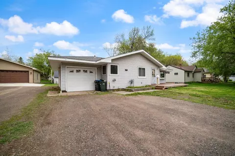 1609 Doddridge Ave, Cloquet, MN 55720