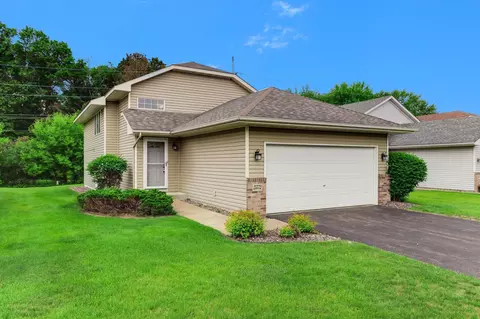 25572 Forest Boulevard Ln, Wyoming, MN 55092