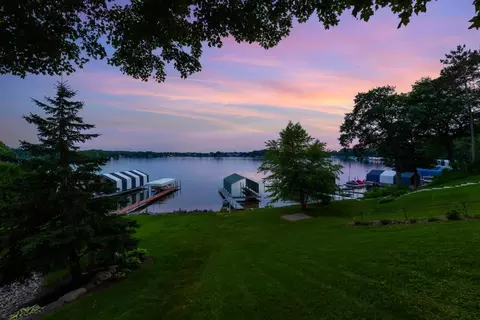5190 Saint Albans Bay Rd, Excelsior, MN 55331 photo 6