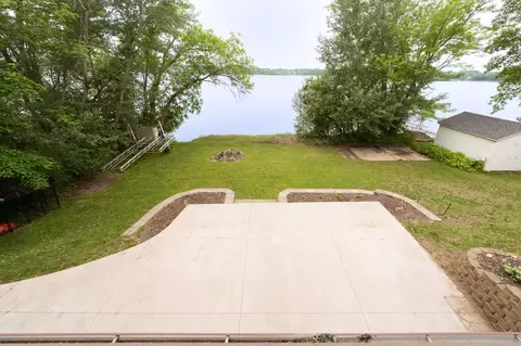 31512 London Dr NE, Cambridge, MN 55008