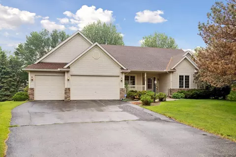 3760 Alexandria Ct, Woodbury, MN 55129