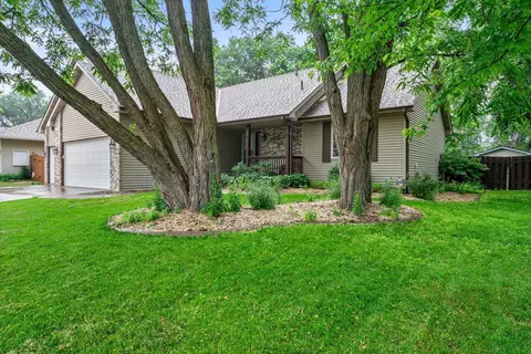 23106 Havelka Ct N, Forest Lake, MN 55025