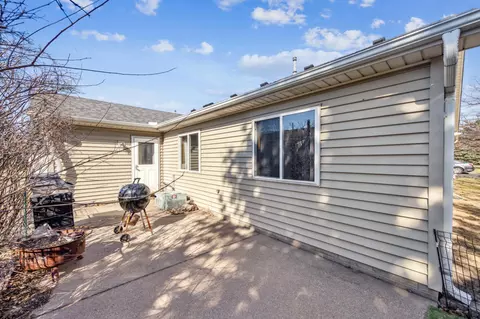 Exterior - 983 County Road D E, Maplewood, MN 55109 photo 3 of 4