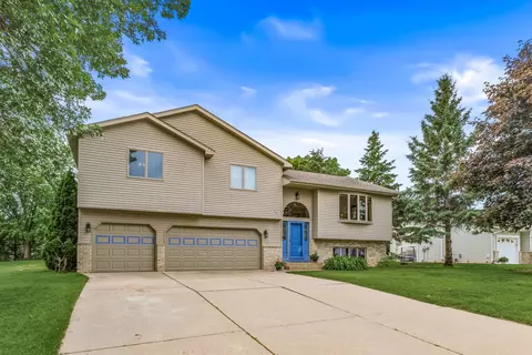 1201 Maplewood Dr, Delano, MN 55328