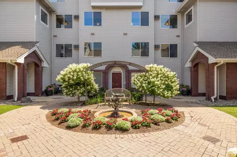7520 Edinborough Way #2116, Edina, MN 55435