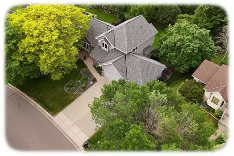 9420 Magnolia Way N, Maple Grove, MN 55369