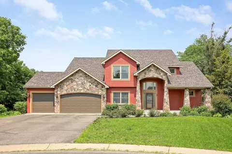 904 Ridgecrest Dr, Carver, MN 55315