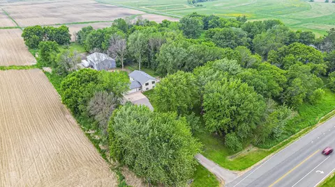 9861 Green Lake Trl, Chisago City, MN 55013