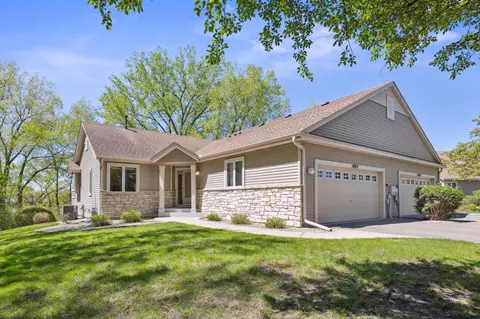 10715 57th Ave N, Plymouth, MN 55442