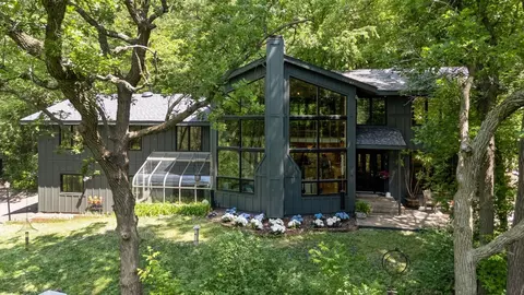 1660 Woodbury Rd, Newport, MN 55055