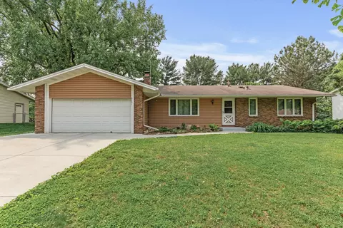 8491 Hillside Trl S, Cottage Grove, MN 55016