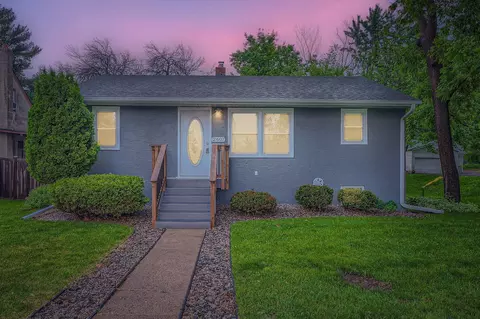 2607 17th Ave E, North Saint Paul, MN 55109