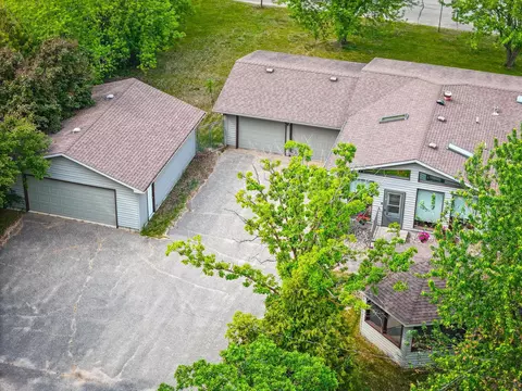 718 22nd St NW, Bemidji, MN 56601
