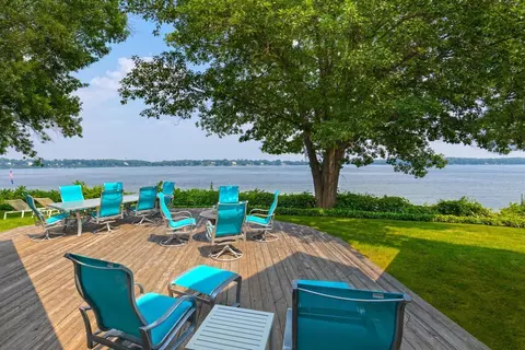 2610 W Lafayette Rd, Excelsior, MN 55331