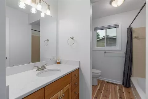 Bath - 11530 Jersey Ave N, Champlin, MN 55316 photo 1 of 2