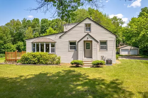 16957 E Lake Netta Dr NE, Ham Lake, MN 55304