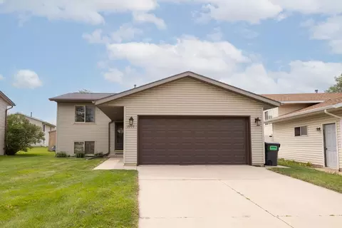 2209 18th Ave SE, Rochester, MN 55904