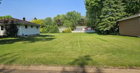 1116 Douglas St NE, Menomonie, WI 54751