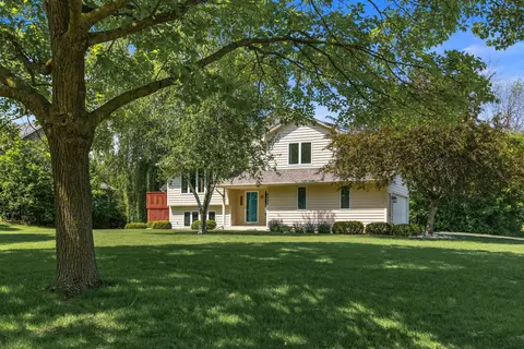 6260 Wessel Ct, Eden Prairie, MN 55346