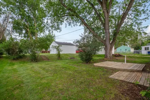 Exterior - 813 Carlton Ave, Faribault, MN 55021 photo 2 of 4