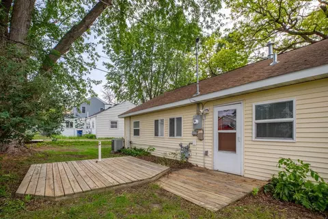 Exterior - 813 Carlton Ave, Faribault, MN 55021 photo 3 of 4