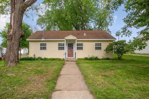 Exterior - 813 Carlton Ave, Faribault, MN 55021 photo 1 of 4