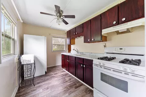 Kitchen - 813 Carlton Ave, Faribault, MN 55021 photo 1 of 2