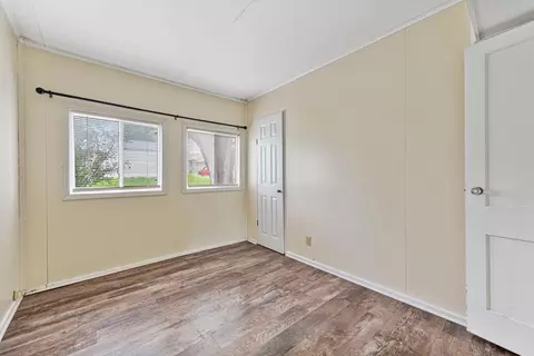 Bedroom - 813 Carlton Ave, Faribault, MN 55021 photo 4 of 4