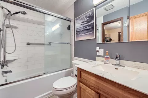 Bath - 3420 Golfview Dr #117, Eagan, MN 55123 photo 1 of 2