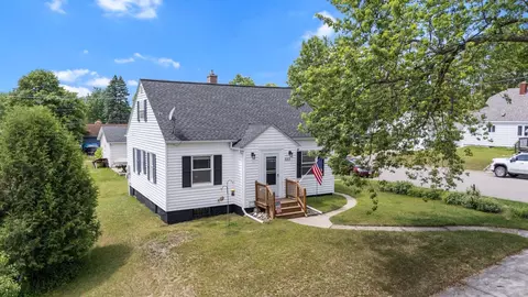 523 NW 5th Ave, Grand Rapids, MN 55744