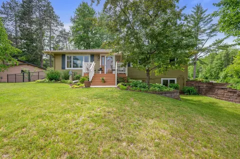1501 Fraser Dr, Grand Rapids, MN 55744