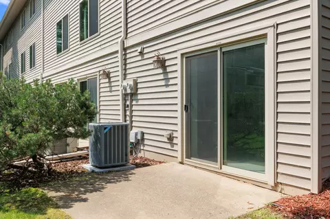 Exterior - 4100 Meadowlark Ln, Eagan, MN 55122 photo 6 of 8