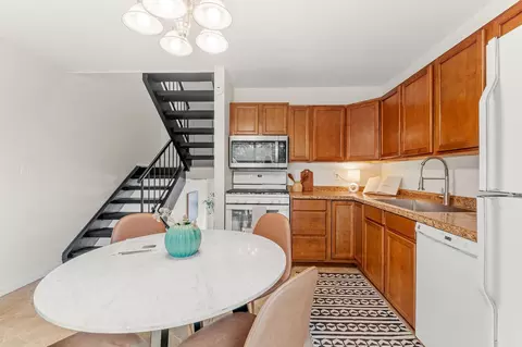 Kitchen - 4100 Meadowlark Ln, Eagan, MN 55122 photo 3 of 3