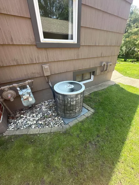 2004 7th St SW, Willmar, MN 56201 photo 4