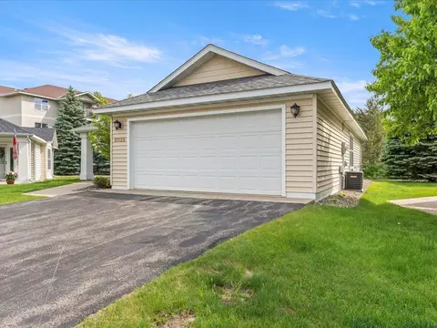 Exterior - 8025 Dalton Rd, Baxter, MN 56425 photo 4 of 7