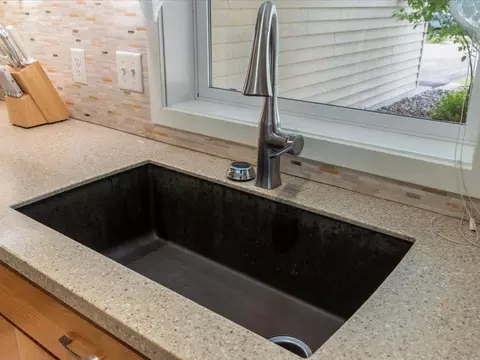 Kitchen - 8025 Dalton Rd, Baxter, MN 56425 photo 4 of 6