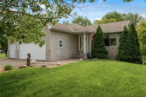 29718 Nathan Ave, Lindstrom, MN 55045