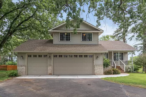 6956 Delarosa Ct, Inver Grove Heights, MN 55076