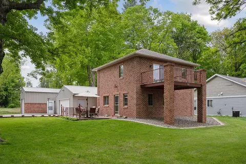 501 Lakeshore Blvd W, Onamia, MN 56359