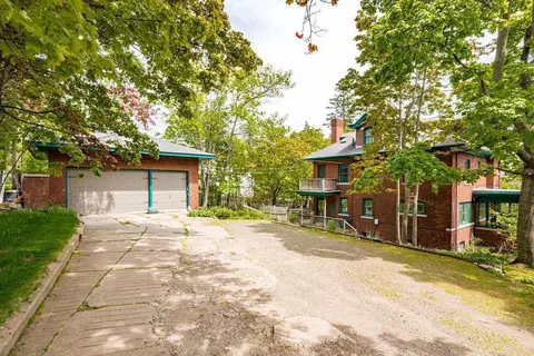 Exterior - 2401 E 5th St, Duluth, MN 55812 photo 7 of 8