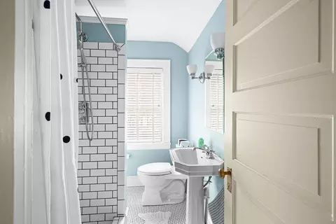 Bath - 2401 E 5th St, Duluth, MN 55812 photo 3 of 4