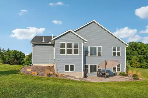 Exterior - 3757 Independence Rd, Maple Plain, MN 55359 photo 3 of 8