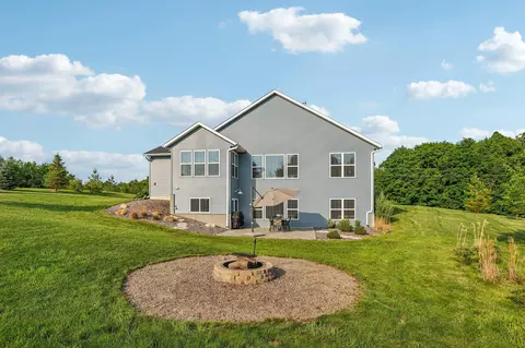 Exterior - 3757 Independence Rd, Maple Plain, MN 55359 photo 5 of 8
