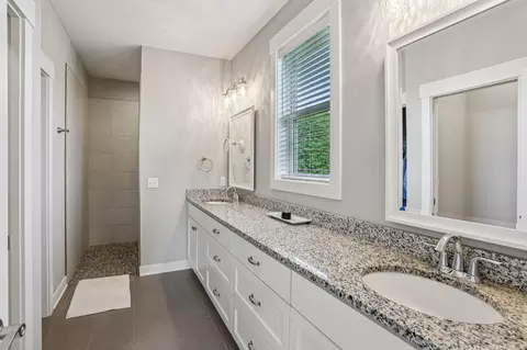 Bath - 3757 Independence Rd, Maple Plain, MN 55359 photo 1 of 4