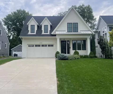 5933 Saint Johns Ave, Edina, MN 55424