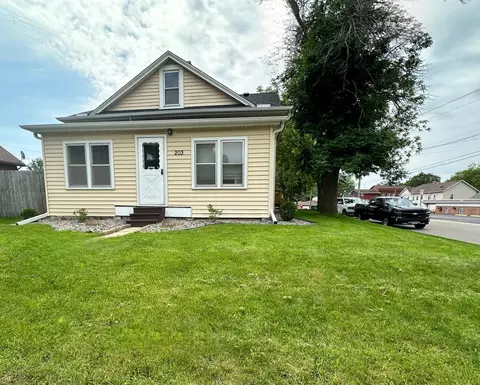 203 Lake St E, Cologne, MN 55322