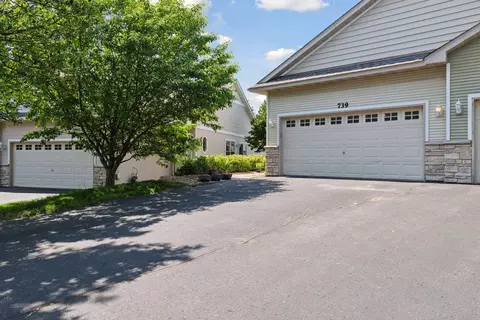 739 Park Brook Rd NW, Isanti, MN 55040