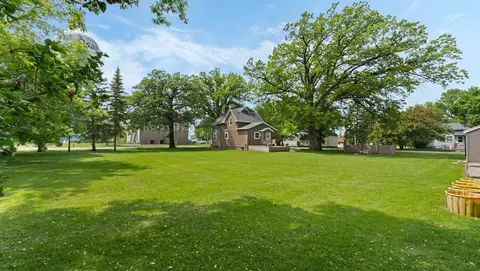 401 E Main St, Osakis, MN 56360 photo 2