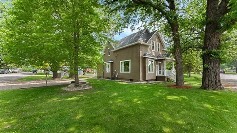 401 E Main St, Osakis, MN 56360 photo 4